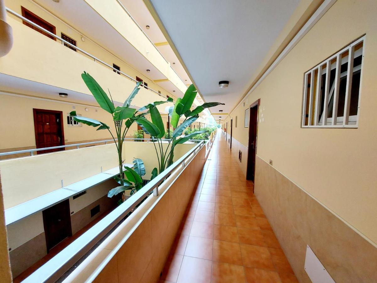 Sunny Cozy Nice Apartment Loscristianos Wifi,Pool Los Cristianos  Exterior foto